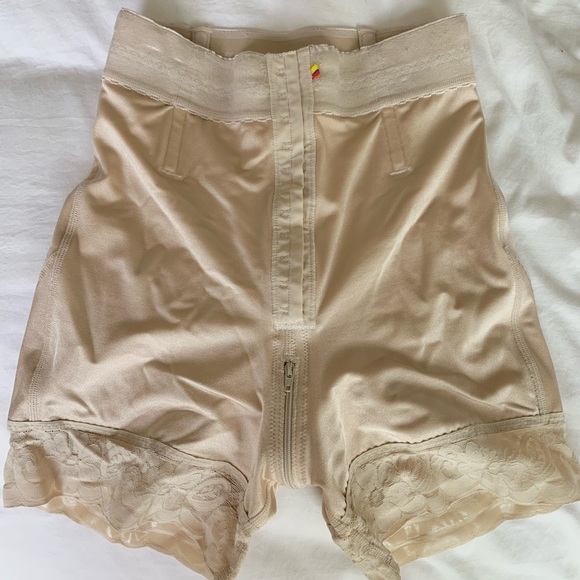 Fit Dolls Collection HIGH RISE BUTT LIFT SHORTS - Picture 1 of 8